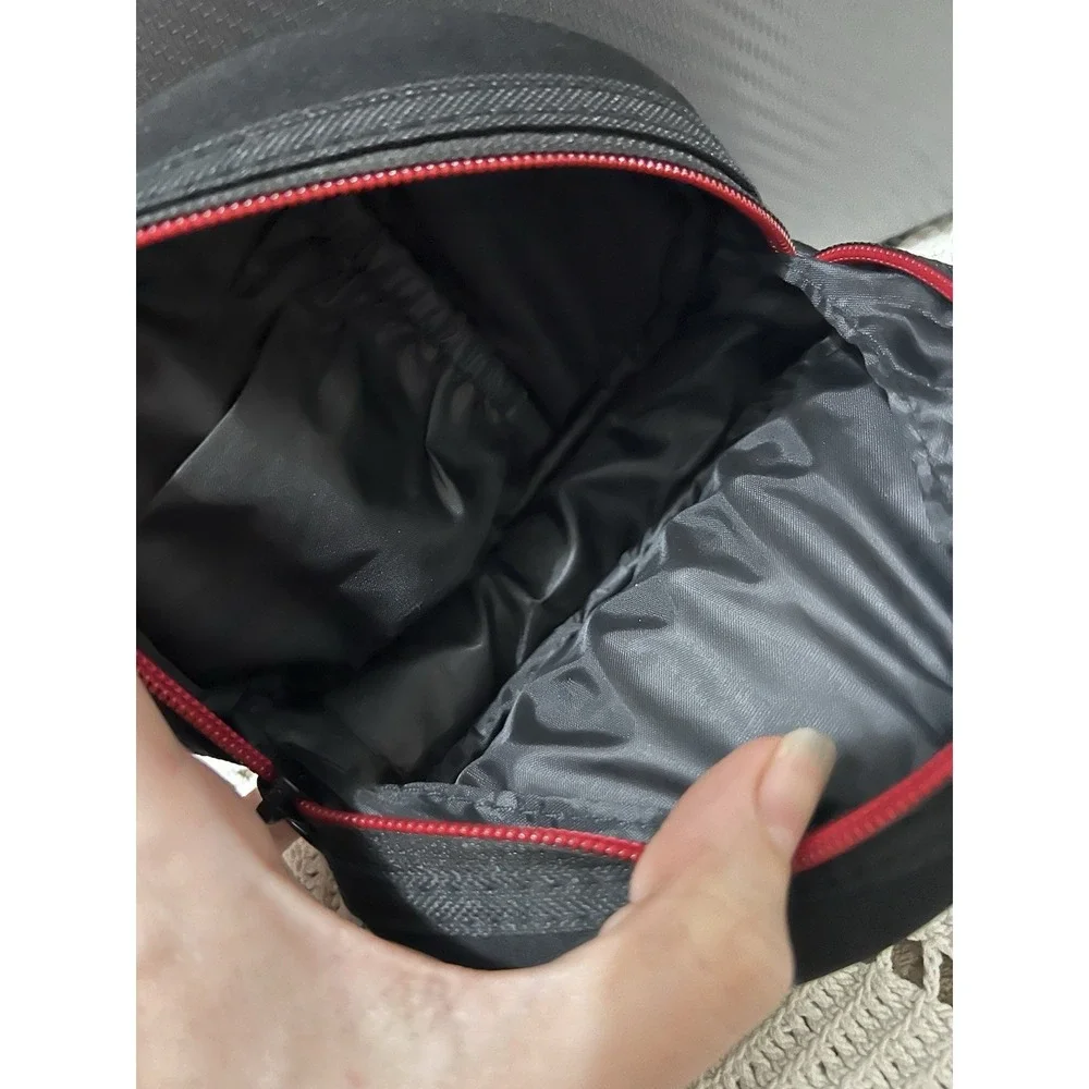 Beats Headphones - Red & Black - Zip Carrying Soft Bag/Pouch - Zipper‎ Closure